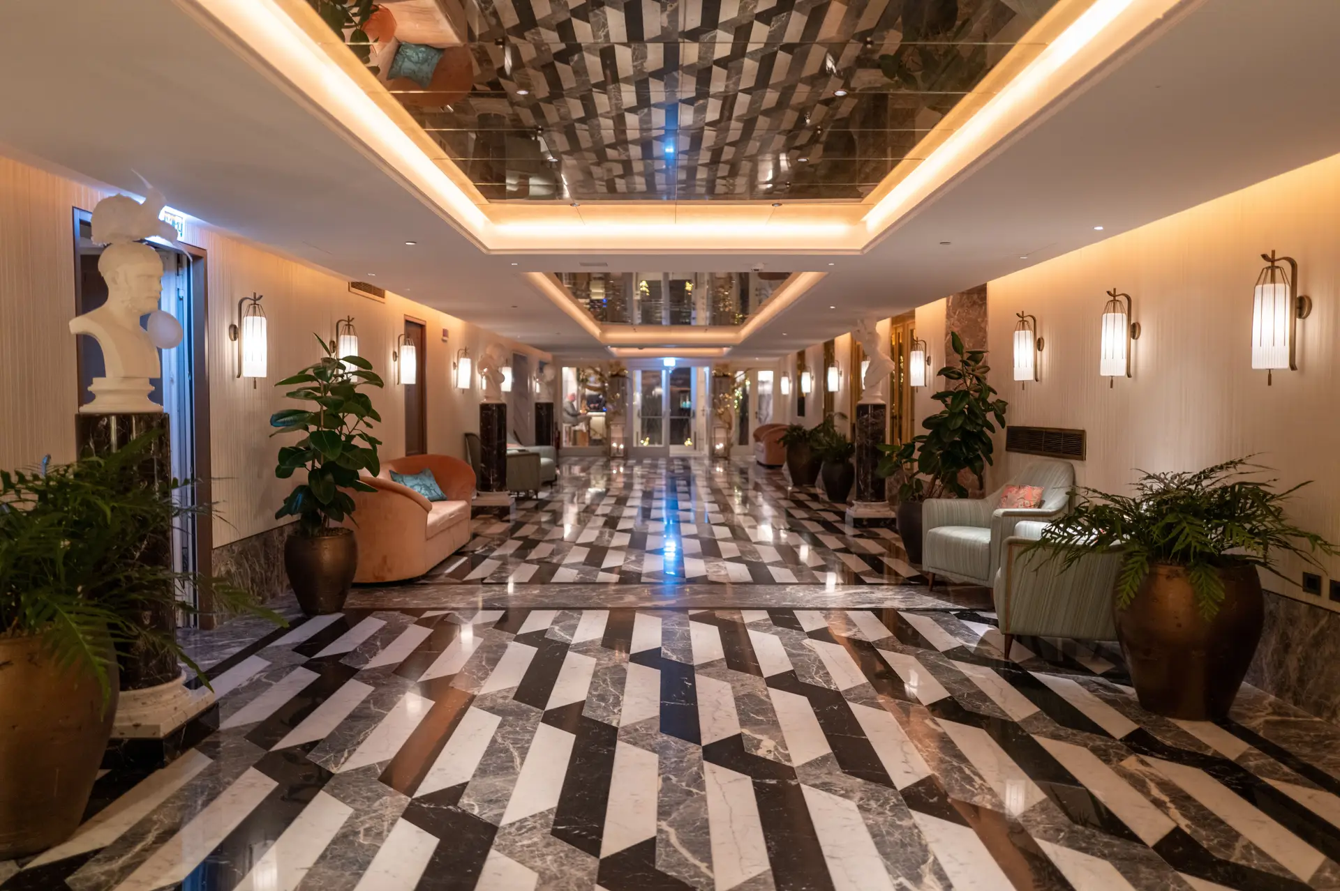 Luksustason hotellihuone